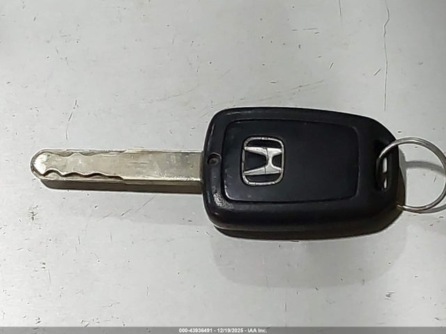 1HGCR2F30GA137509 Honda ACCORD LX