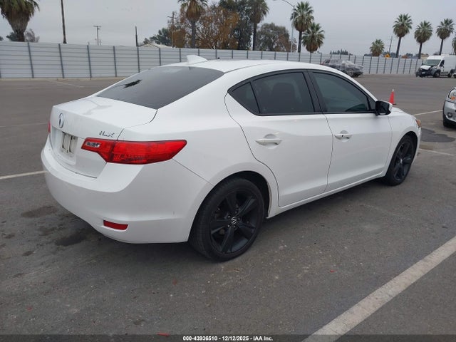 Acura Ilx 2.0l 2014 19VDE1F35EE003073 Image 4