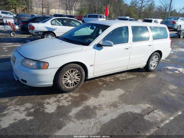 2005 VOLVO V70 YV1SW612152514147 Photo 1