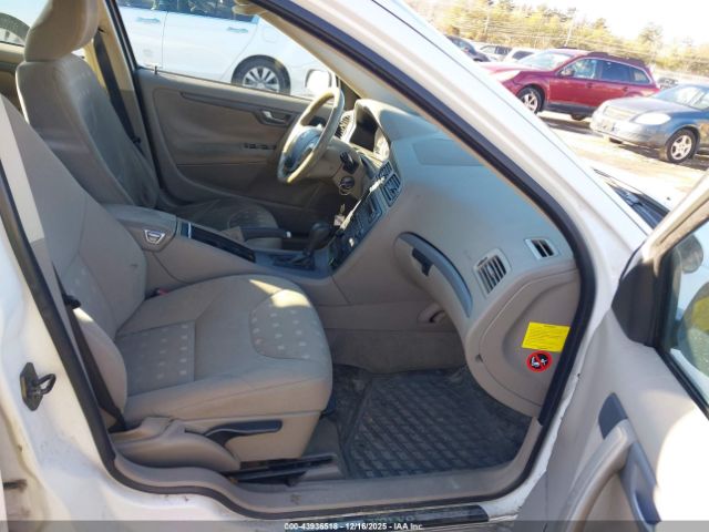 2005 VOLVO V70 YV1SW612152514147 Photo 4