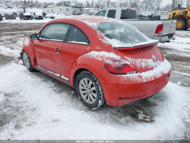 2017 VOLKSWAGEN BEETLE 3VWF17AT1HM610309 Photo 2