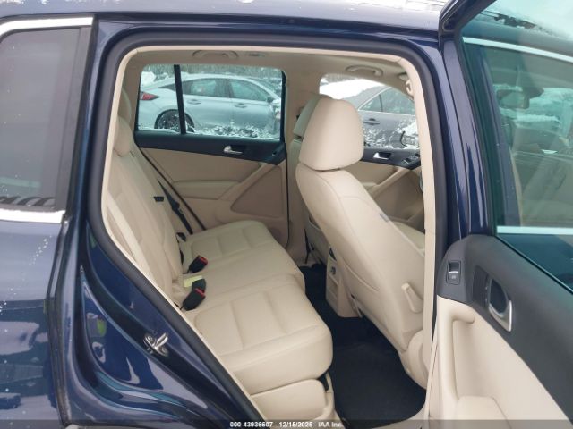 2016 VOLKSWAGEN TIGUAN WVGBV7AX7GW535697 Photo 7