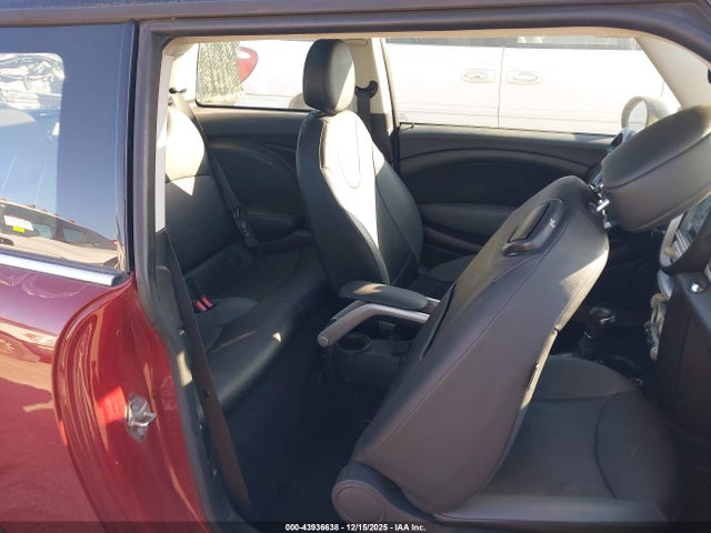 2007 MINI COOPER WMWMF33537TT54612 Photo 7