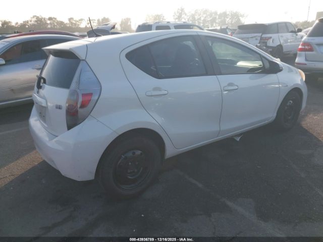 2012 TOYOTA PRIUS C JTDKDTB34C1015377 Photo 3