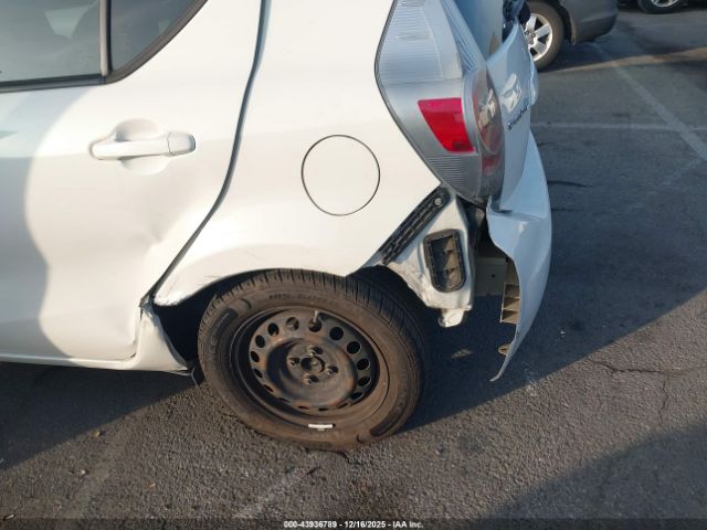 2012 TOYOTA PRIUS C JTDKDTB34C1015377 Photo 5