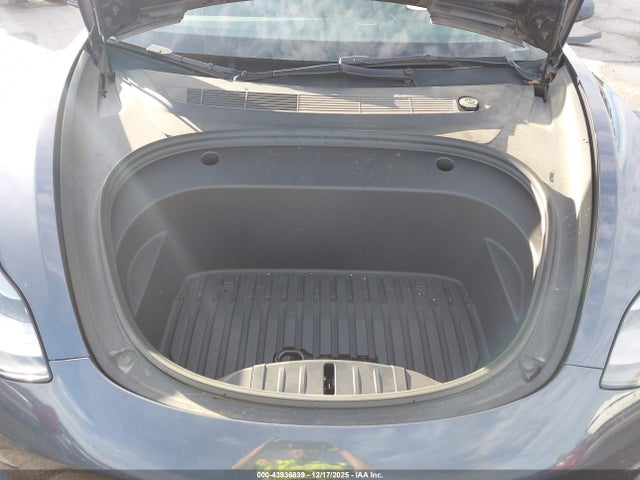 2023 TESLA MODEL 3 5YJ3E1EB9PF390915 Photo 9