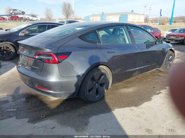 2023 TESLA MODEL 3 5YJ3E1EB9PF390915 Photo 3