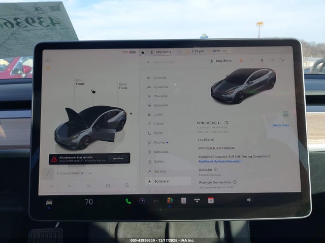2023 TESLA MODEL 3 5YJ3E1EB9PF390915 Photo 6
