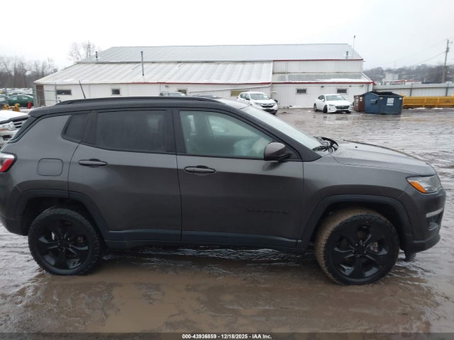 43936859 :رقم المزاد ، 3C4NJDBB6KT653009 vin ، 2019 Jeep Compass Altitude 4x4 مزاد بيع