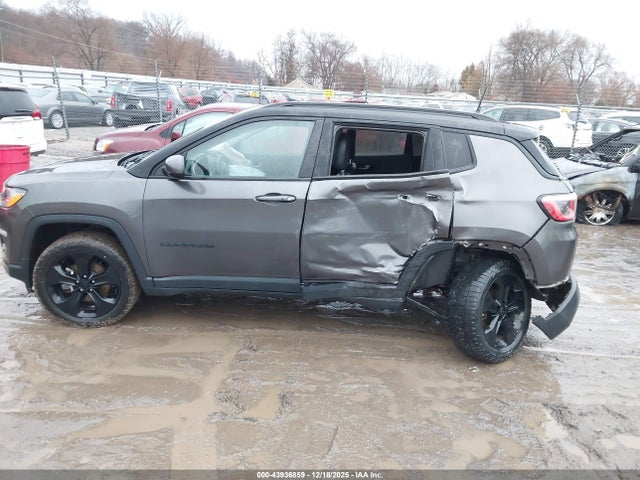 43936859 :رقم المزاد ، 3C4NJDBB6KT653009 vin ، 2019 Jeep Compass Altitude 4x4 مزاد بيع