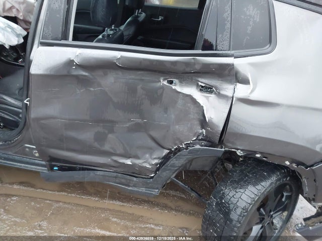 43936859 :رقم المزاد ، 3C4NJDBB6KT653009 vin ، 2019 Jeep Compass Altitude 4x4 مزاد بيع