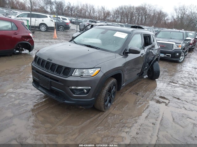 43936859 :رقم المزاد ، 3C4NJDBB6KT653009 vin ، 2019 Jeep Compass Altitude 4x4 مزاد بيع