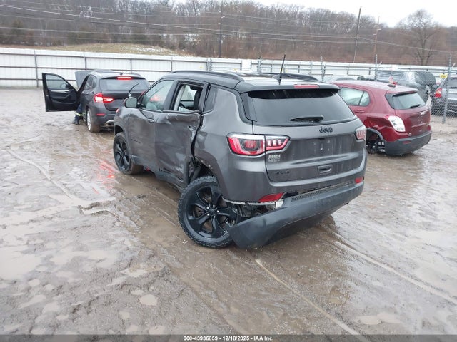 43936859 :رقم المزاد ، 3C4NJDBB6KT653009 vin ، 2019 Jeep Compass Altitude 4x4 مزاد بيع