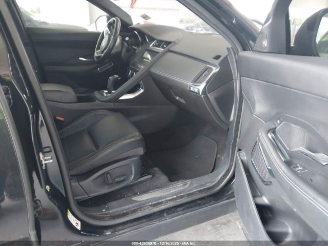 2018 JAGUAR E-PACE SADFT2GX2J1Z06585 Photo 4