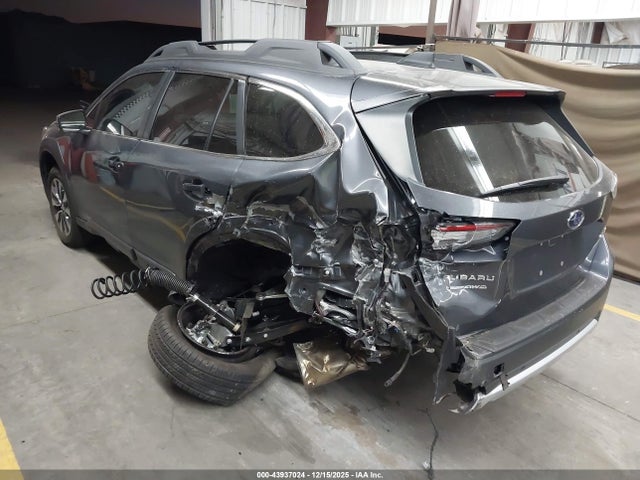 4S4BTANC2S3111347 Subaru Outback Limited