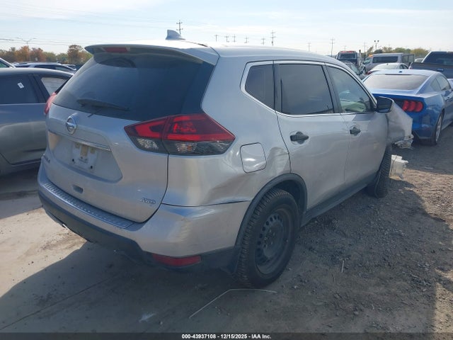 JN8AT2MV3JW314340 Nissan ROGUE S
