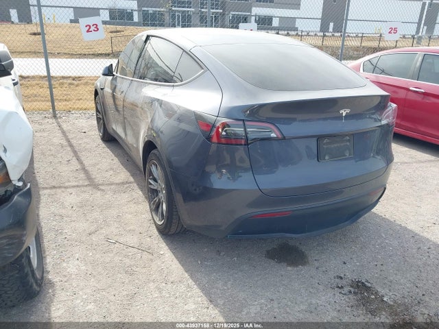 2023 TESLA MODEL Y 7SAYGDED9PF958702 Photo 2