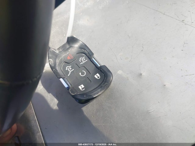 1GNSCJKC2HR168637 Chevrolet Suburban Premier