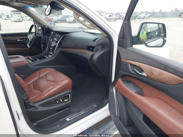 2016 CADILLAC ESCALADE ESV 1GYS3JKJ9GR333311 Photo 4