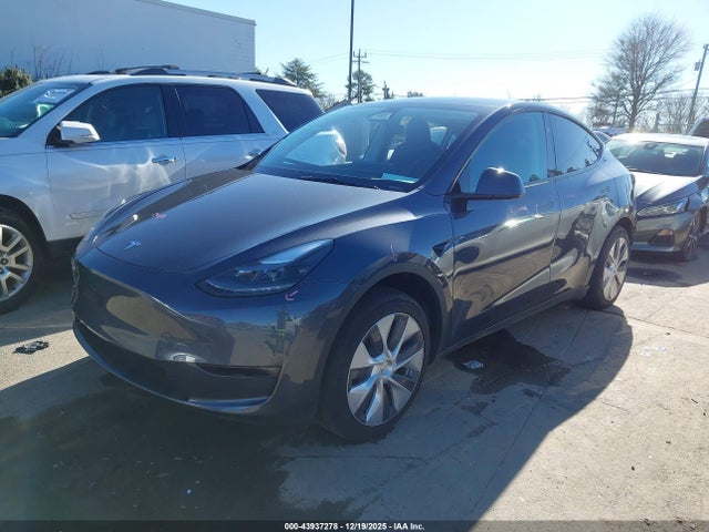 2023 TESLA MODEL Y 7SAYGAEE3PF942325 Photo 1