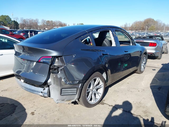 2023 TESLA MODEL Y 7SAYGAEE3PF942325 Photo 3