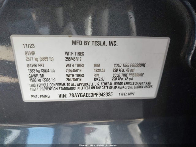 2023 TESLA MODEL Y 7SAYGAEE3PF942325 Photo 8