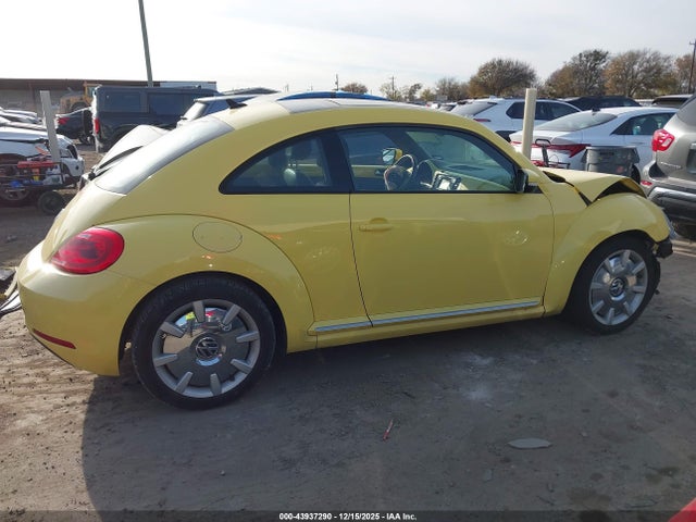 Продаж на аукціоні авто 2012 Volkswagen Beetle 2.5l, vin: 3VWJX7AT3CM636685, номер лоту: 43937290