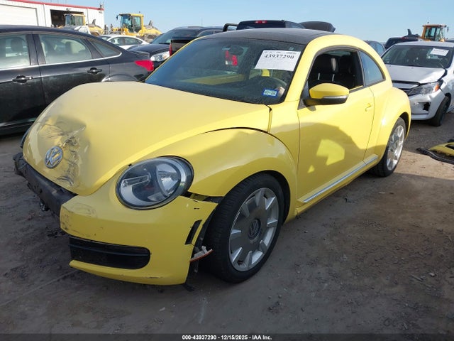 Продаж на аукціоні авто 2012 Volkswagen Beetle 2.5l, vin: 3VWJX7AT3CM636685, номер лоту: 43937290