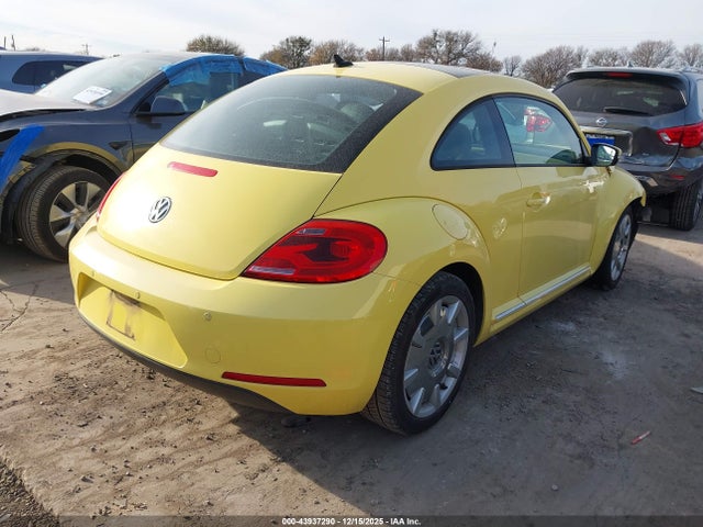 Продаж на аукціоні авто 2012 Volkswagen Beetle 2.5l, vin: 3VWJX7AT3CM636685, номер лоту: 43937290