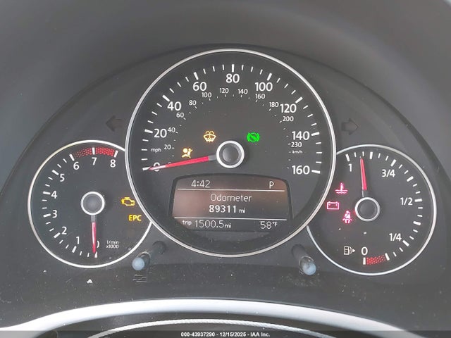 Продаж на аукціоні авто 2012 Volkswagen Beetle 2.5l, vin: 3VWJX7AT3CM636685, номер лоту: 43937290