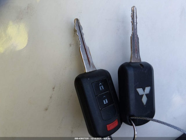 2017 MITSUBISHI MIRAGE ML32A3HJ5HH010950 Photo 10