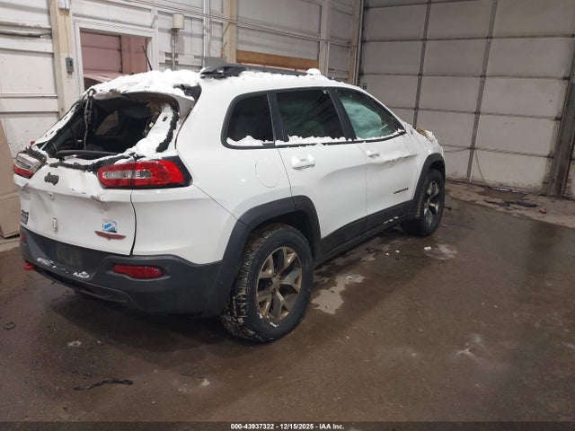 2016 Jeep Cherokee Trailhawk მანქანა იყიდება აუქციონზე, vin: 1C4PJMBB9GW316957, აუქციონის ნომერი: 43937322