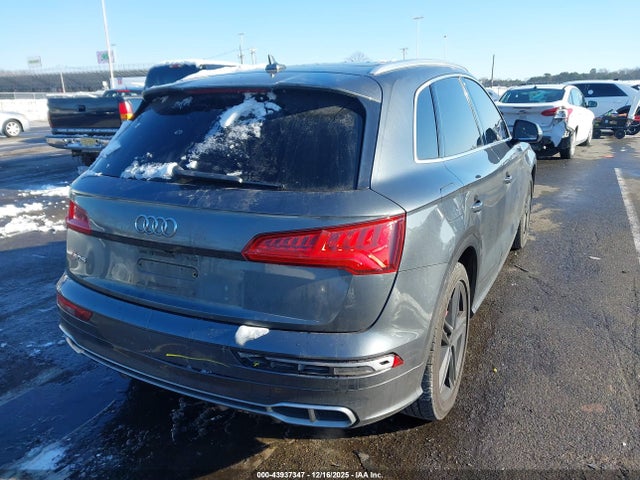 2018 AUDI SQ5 WA1A4AFY4J2226263 Photo 3