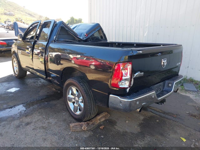 1C6RR7GTXJS312023 RAM 1500 Big Horn 4x4 6&#039;4 Box
