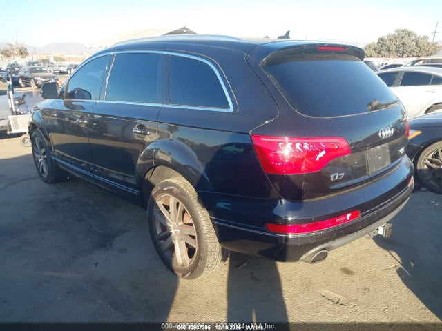 2015 AUDI Q7 WA1LGAFE7FD023885 Photo 2
