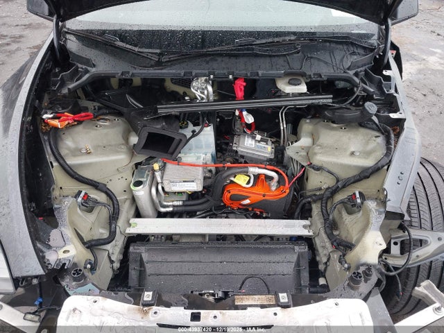 2024 TESLA MODEL Y 7SAYGDEE3RA226283 Photo 9