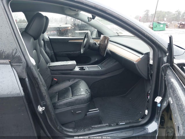 2024 TESLA MODEL Y 7SAYGDEE3RA226283 Photo 4