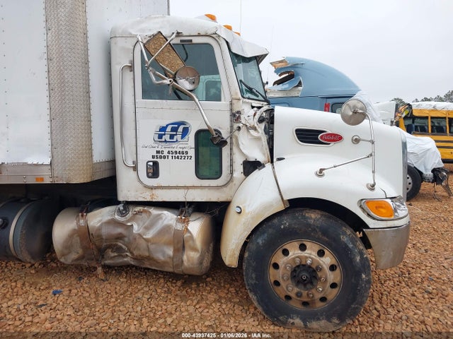 Aukcja sprzedaży 2012 Peterbilt 337, vin: 2NP2HN6X3CM156598, numer aukcji: 43937425