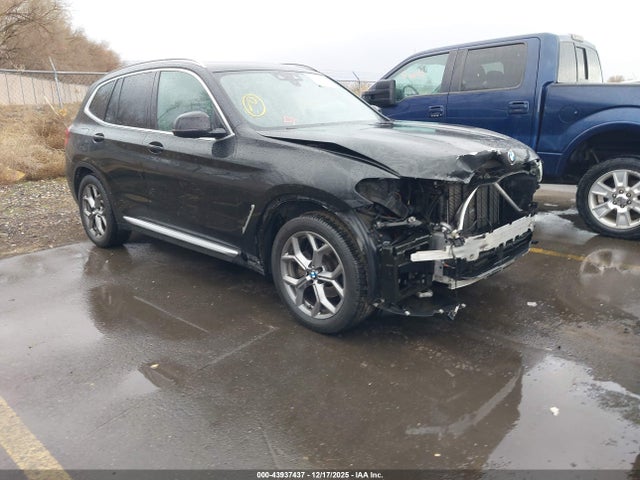 2021 BMW X3 5UXTY5C08M9G24405
