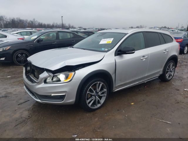 2015 VOLVO V60 CROSS COUNTRY YV4612HK1F1001070 Photo 1