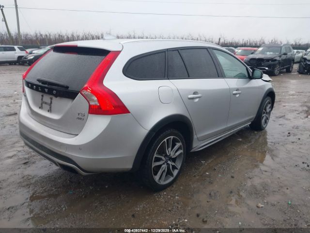 2015 VOLVO V60 CROSS COUNTRY YV4612HK1F1001070 Photo 3