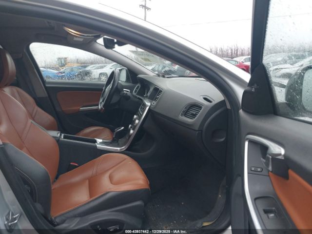 2015 VOLVO V60 CROSS COUNTRY YV4612HK1F1001070 Photo 4