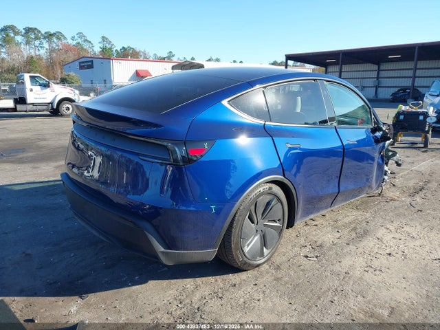 2026 TESLA MODEL Y 7SAYGDEDXTA457065 Photo 3