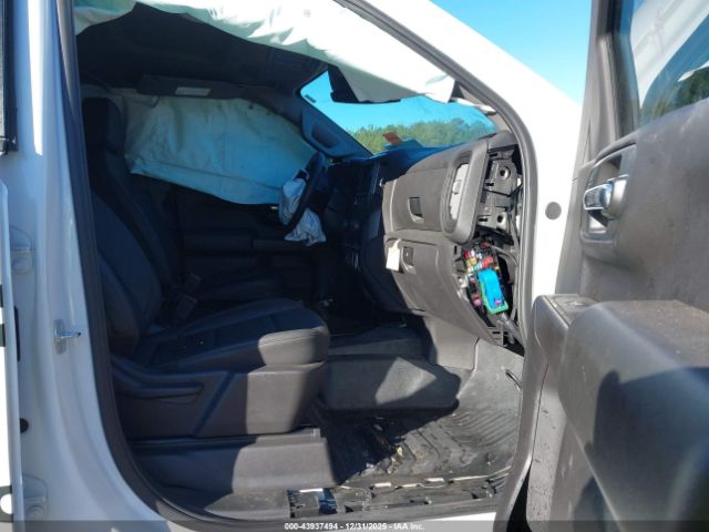 2024 CHEVROLET SILVERADO 1500 3GCUD4EDXRG233059 Photo 4