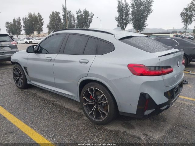 2022 BMW X4 M 5YM23EC06N9N25759 Photo 2