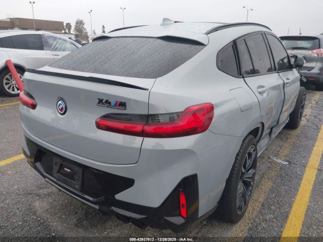 2022 BMW X4 M 5YM23EC06N9N25759 Photo 3