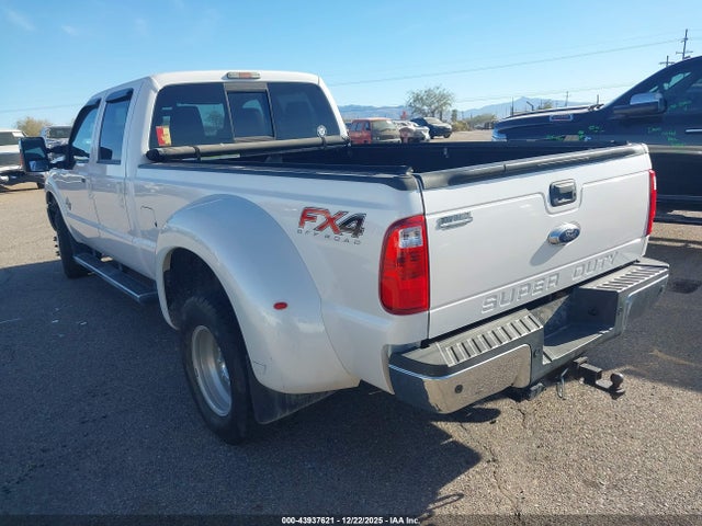 1FT8W3DT6GEB40400 Ford F-350 Lariat