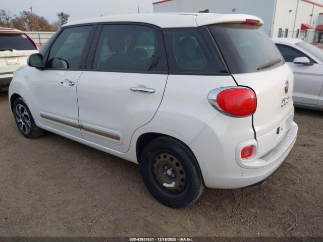 2014 FIAT 500L ZFBCFACH1EZ017284 Photo 2