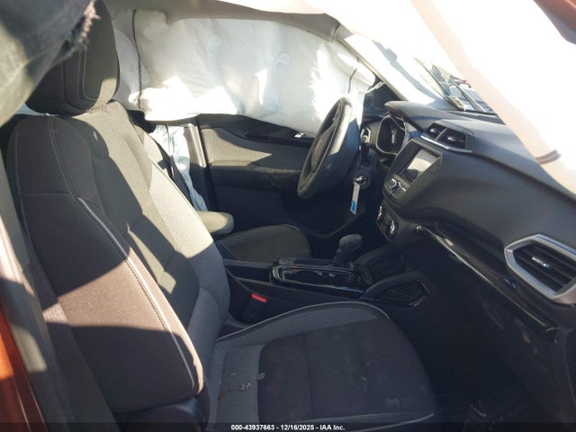2021 CHEVROLET TRAILBLAZER KL79MNSLXMB082598 Photo 4