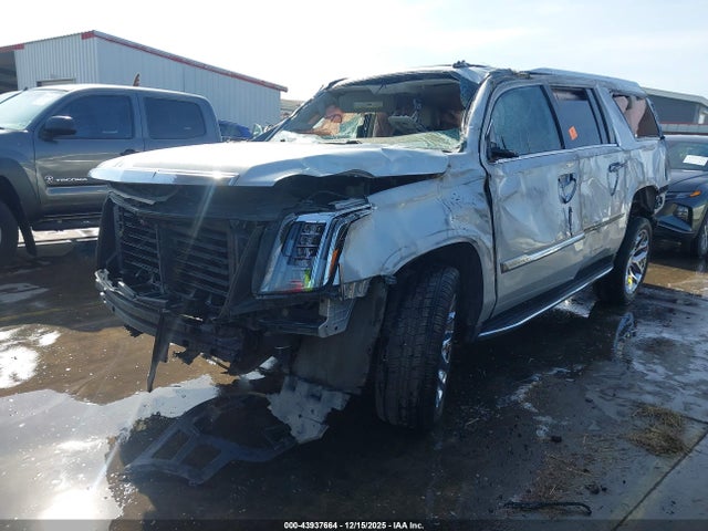 2016 CADILLAC ESCALADE ESV 1GYS4HKJ5GR465438 Photo 1